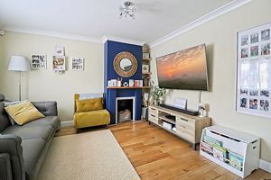 Living Room- click for photo gallery